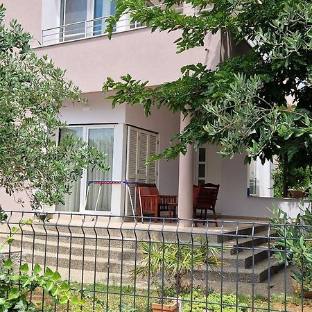 Romantic Oasis Apartments زادار المظهر الخارجي الصورة