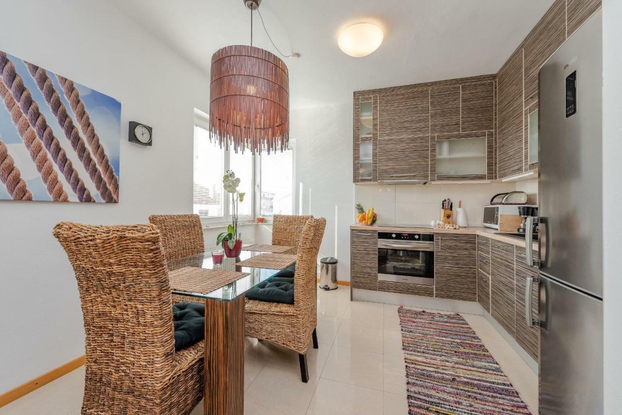Romantic Oasis Apartments زادار المظهر الخارجي الصورة
